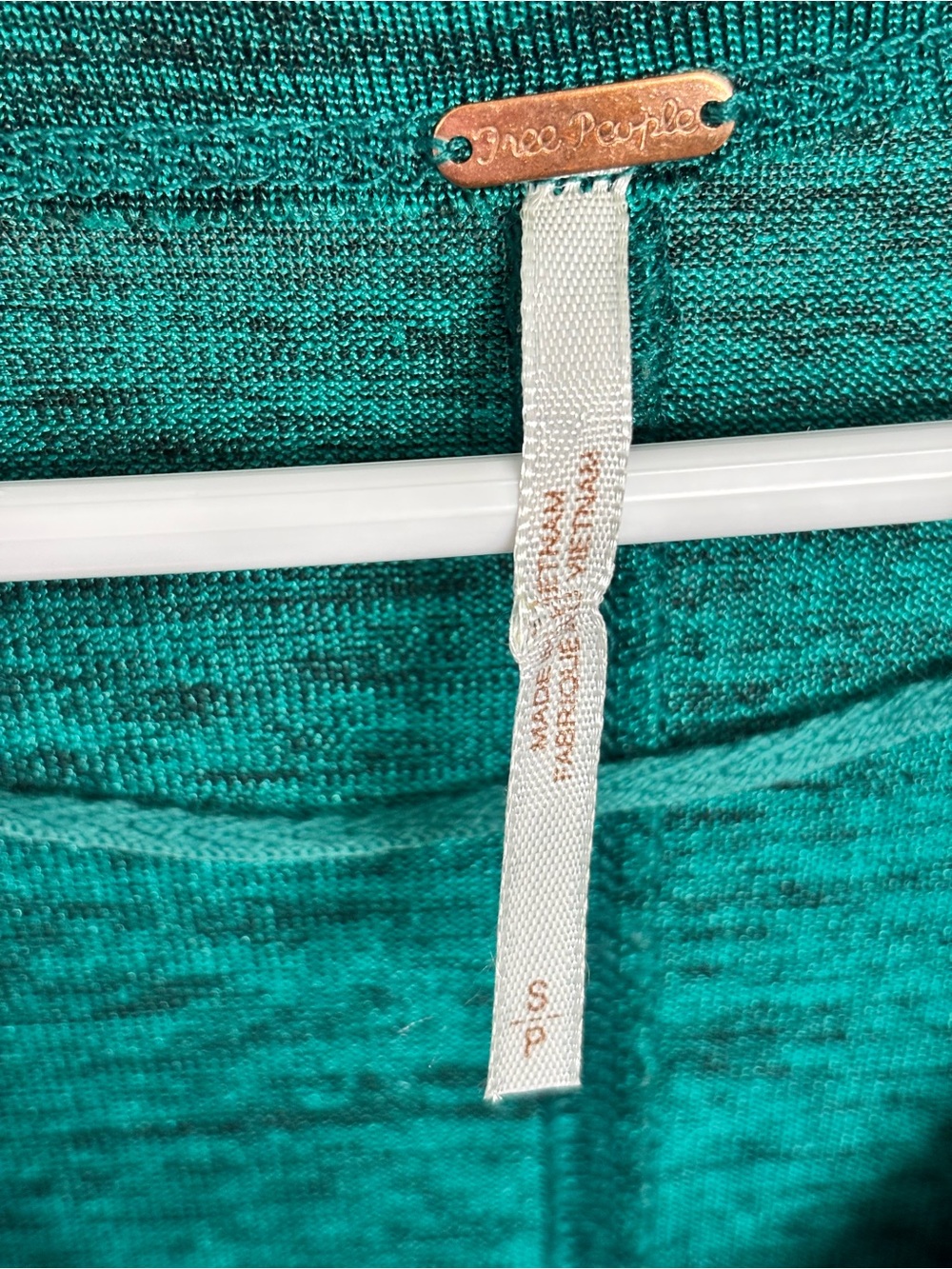 Free People Teal Green Heathered V-Neck Bishop Sleeve Pleated Top (S) - Picture 4 of 4